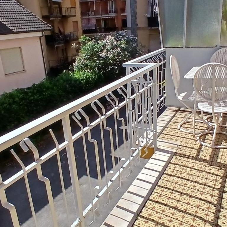 Trilocale con posto auto privato a 5 minuti a piedi dalla spiaggia - Appartement 1 Chambre - 12