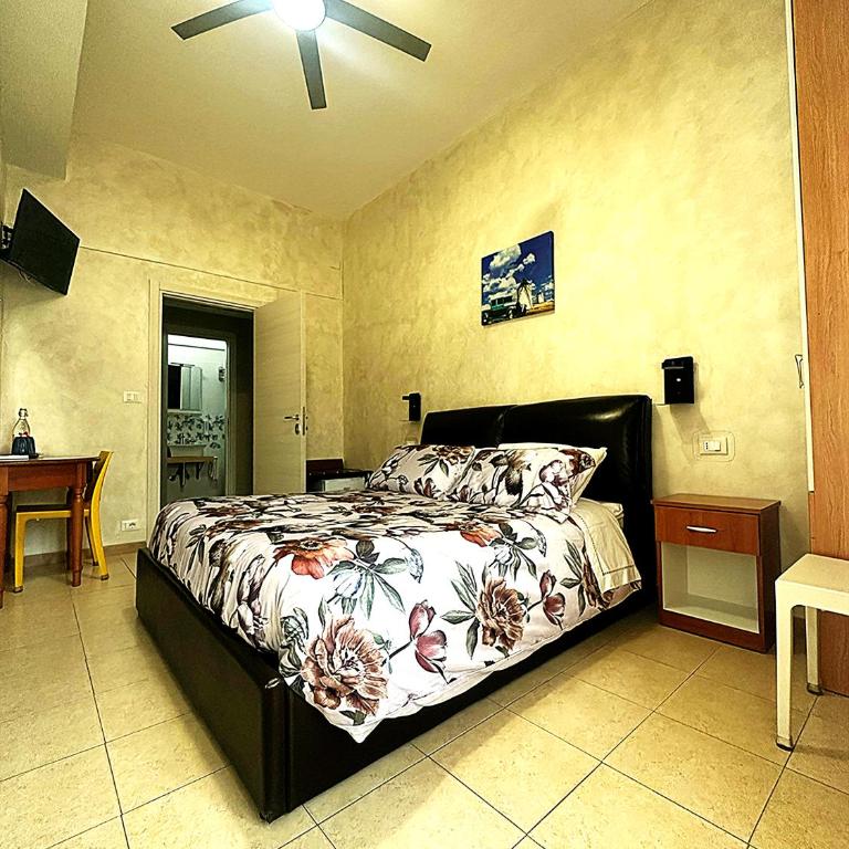 Bed & Breakfast Delle Palme - Double or Twin Room with External Private Bathroom - 3