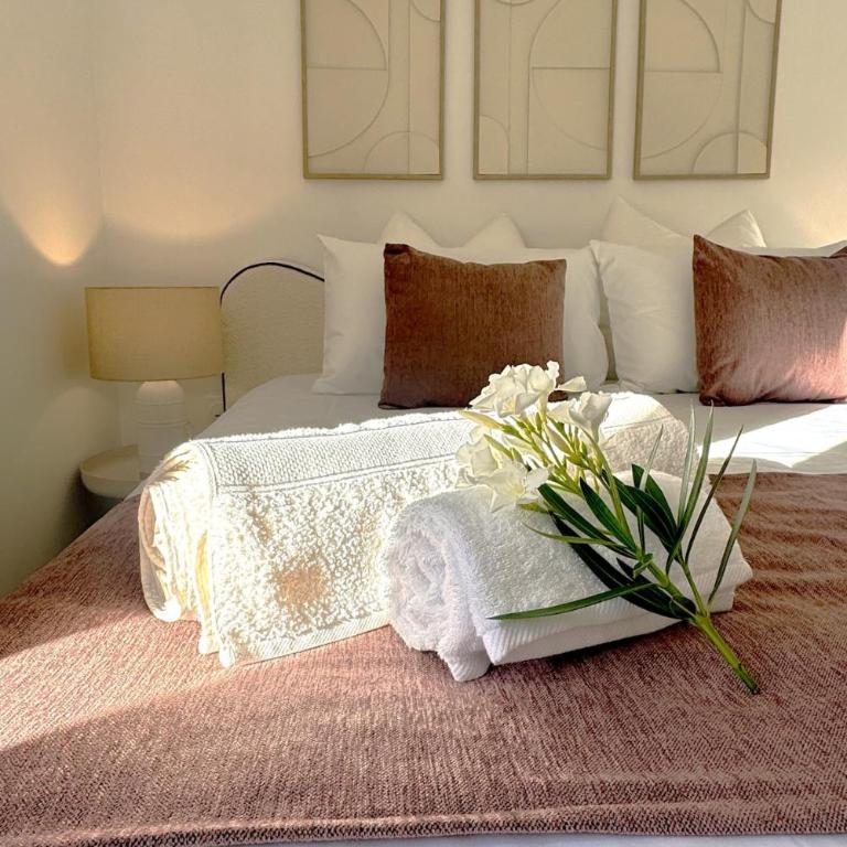 Elegant 4 pers terrace parking heart of Sarlat - Two-Bedroom Deluxe Apartment with Balcony - 16