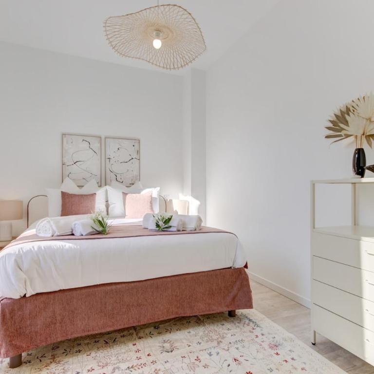 Elegant 4 pers terrace parking heart of Sarlat - Two-Bedroom Deluxe Apartment with Balcony - 22