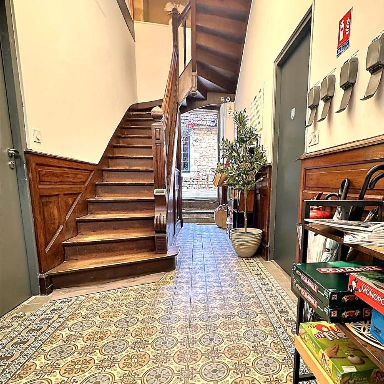 Elegant 4 pers terrace parking heart of Sarlat - Two-Bedroom Deluxe Apartment with Balcony - 34