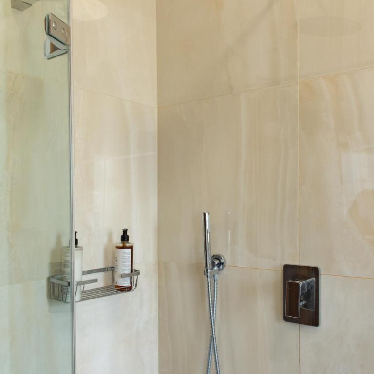 Giuliana suite apartment - Two-Bedroom Apartment with Terrace - 44