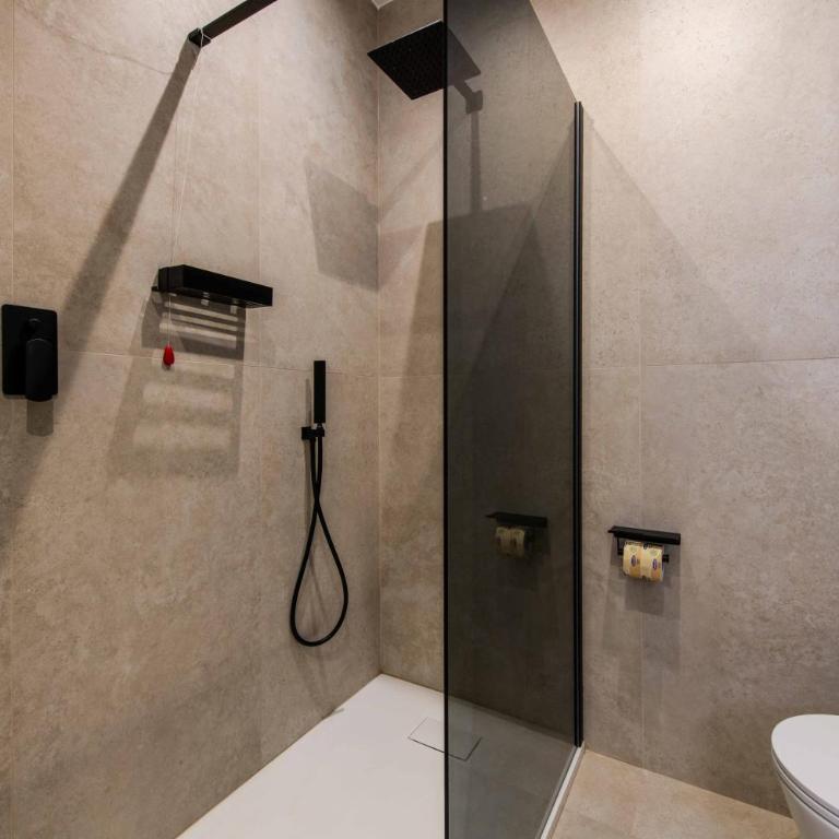 Lumen Boutique Stay - Deluxe Double Room - 8