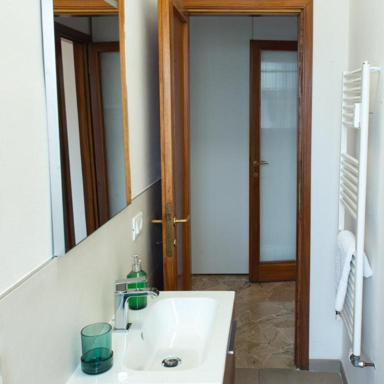 Giuliana suite apartment - Two-Bedroom Apartment with Terrace - 49
