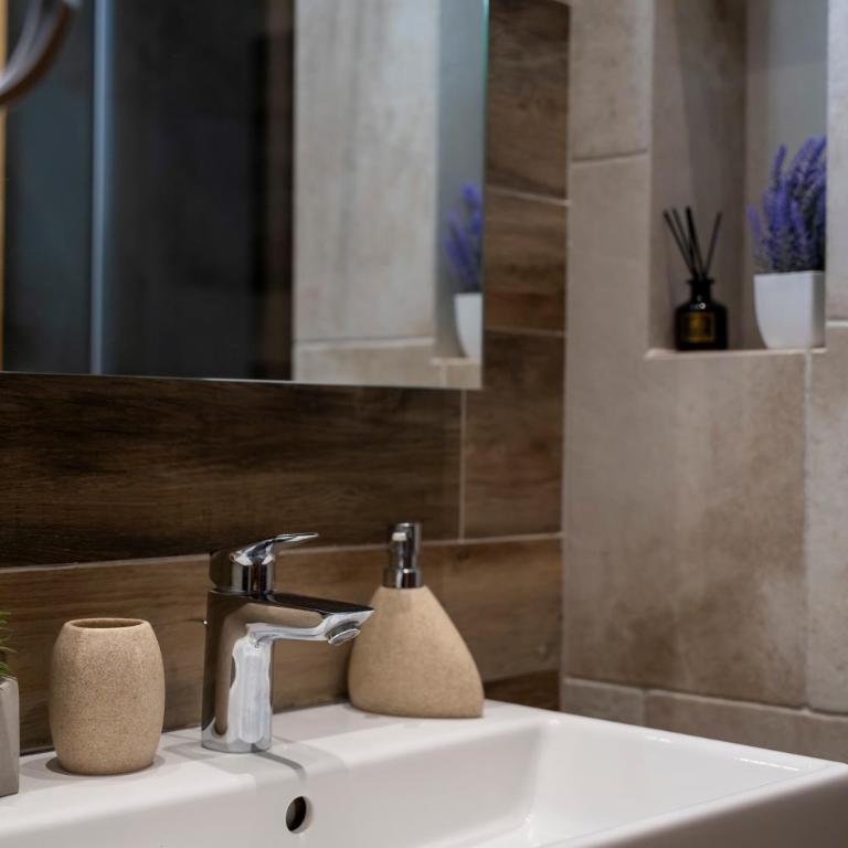 Vant Lux Apartman - One-Bedroom Apartment - 33