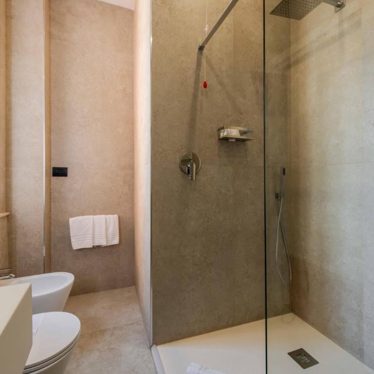 Lumen Boutique Stay - Luxury Triple Room - 15