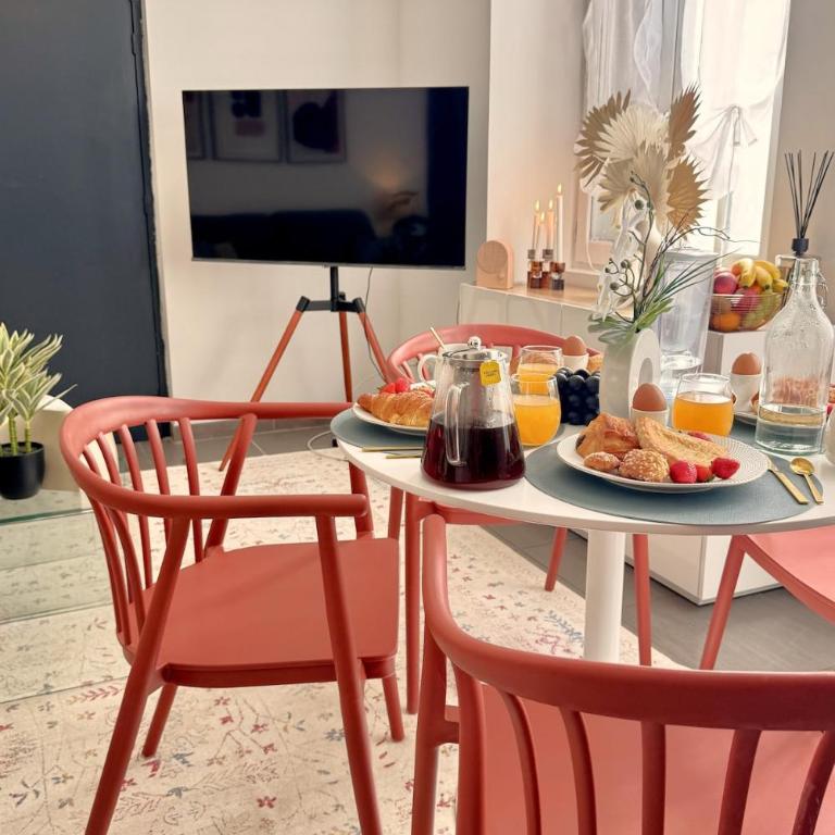 Comfy 4-person apartment with terrace Le Puit de Sarlat - One-Bedroom Apartment - 8