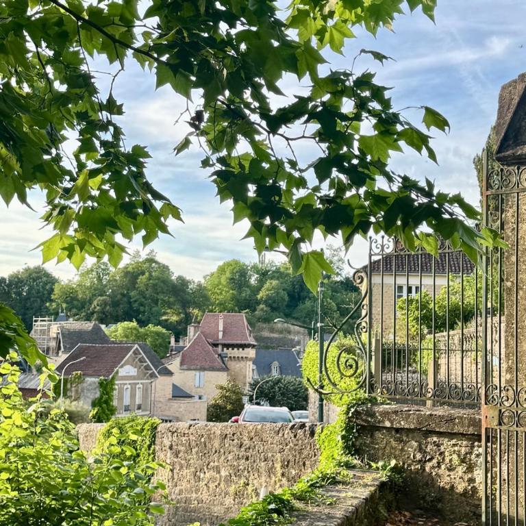 Charming and cosy quiet studio heart of Sarlat - One-Bedroom Apartment with Terrace - 52