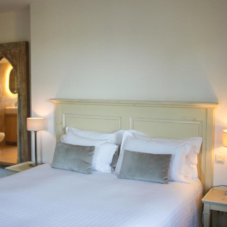 Hôtel Beau Site - Cap d'Antibes - Grande Chambre Double Supérieure - 15