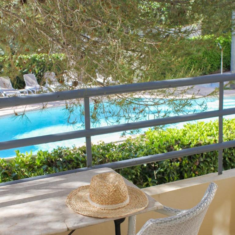 Hôtel Beau Site - Cap d'Antibes - Grande Chambre Double Supérieure - 23