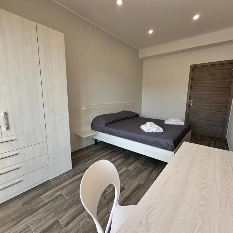 Spina Brothers' Holiday Rooms - Camera Matrimoniale con Balcone - 1