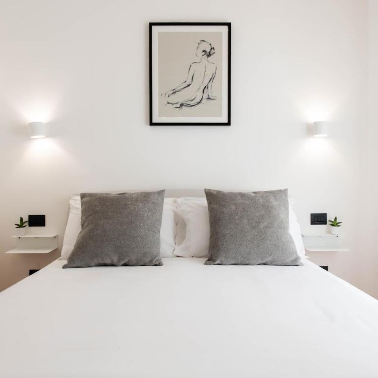 Lumen Boutique Stay - Deluxe Double Room - 11