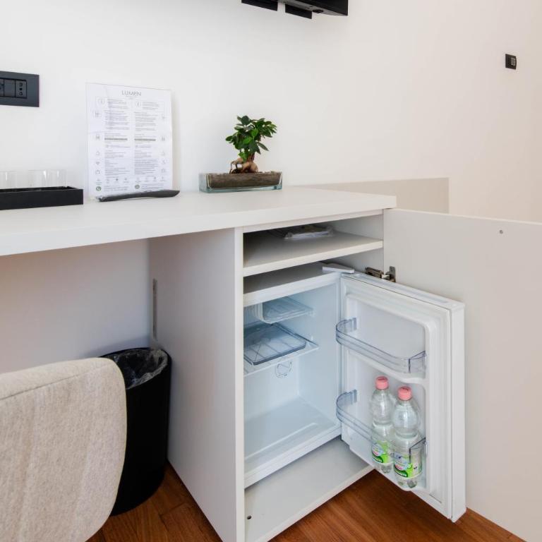 Lumen Boutique Stay - Deluxe Double Room - 8