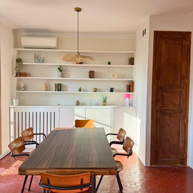 Comédie, plein de charme, lumineux, calme - Apartment mit 3 Schlafzimmern - 36