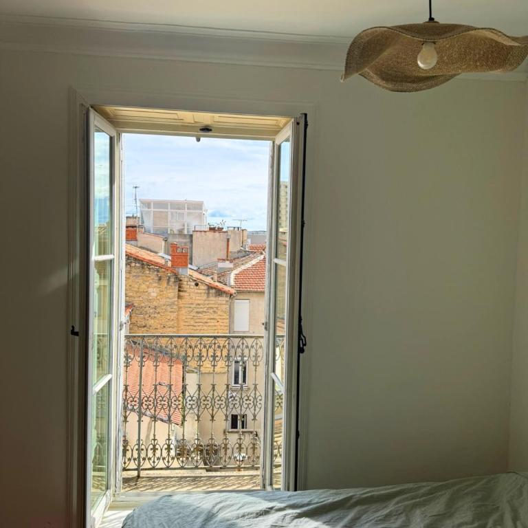Comédie, plein de charme, lumineux, calme - Apartment mit 3 Schlafzimmern - 32