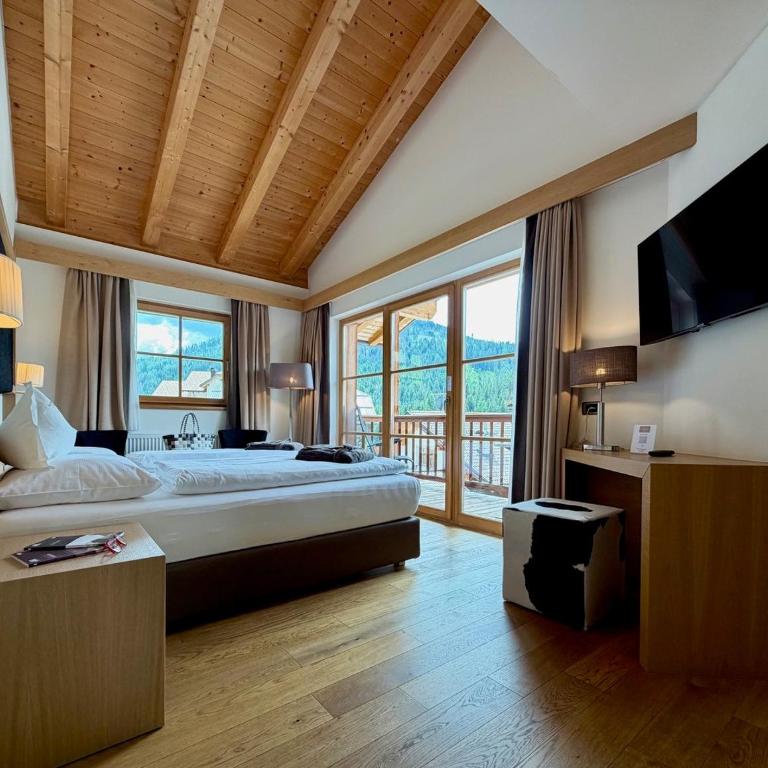 Hotel La Fradora - Dolomites Hotel - Habitación Doble con balcón - 5
