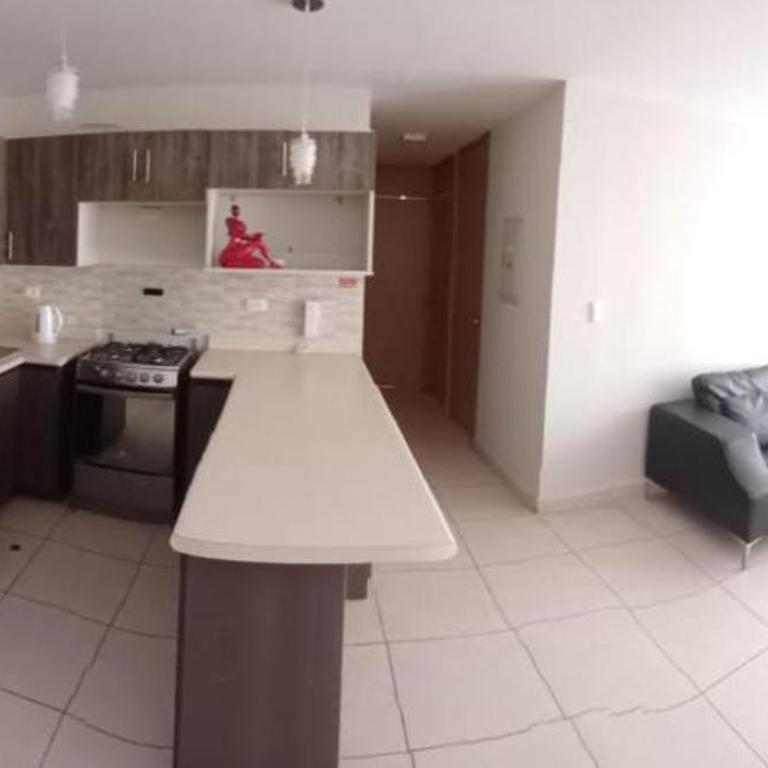 APARTAMENTO EN CONDOMINIO SANTA ELVIRA CON TERRAZA y VISTA DE CHICLAYO - Three-Bedroom Apartment - 7
