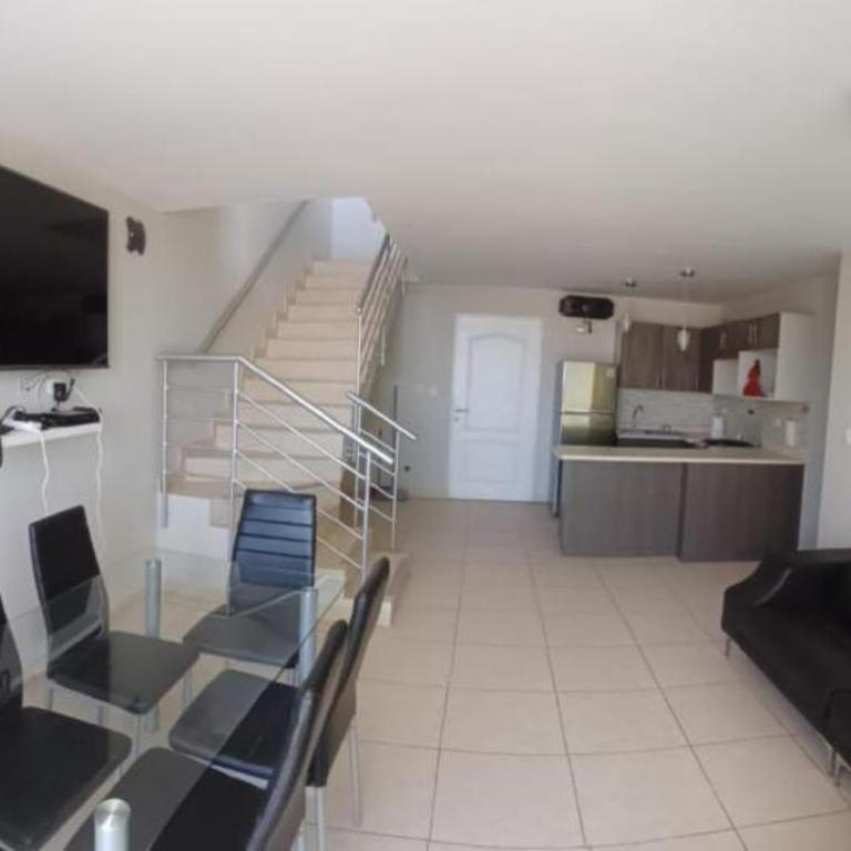 APARTAMENTO EN CONDOMINIO SANTA ELVIRA CON TERRAZA y VISTA DE CHICLAYO - Three-Bedroom Apartment - 22