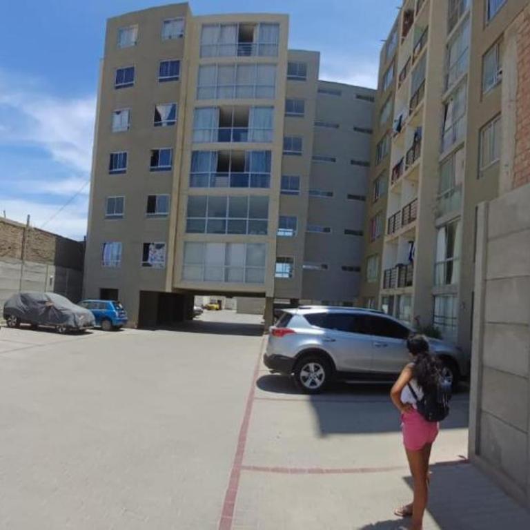 APARTAMENTO EN CONDOMINIO SANTA ELVIRA CON TERRAZA y VISTA DE CHICLAYO - Three-Bedroom Apartment - 29