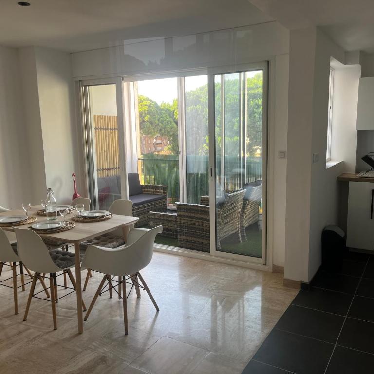 locationporthyeres - Appartement 1 Chambre - 4