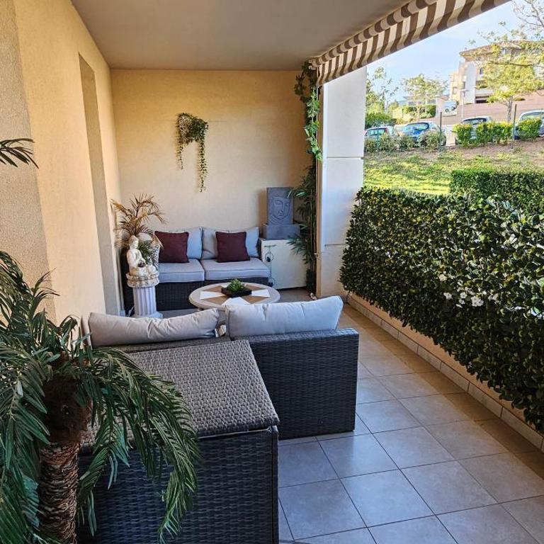 T3 Grande Terrasse, Plancha, Vue Piscine, Soleil - Appartement 2 Chambres - 21
