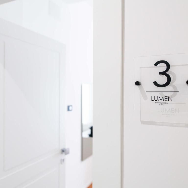 Lumen Boutique Stay - Deluxe Double Room - 13