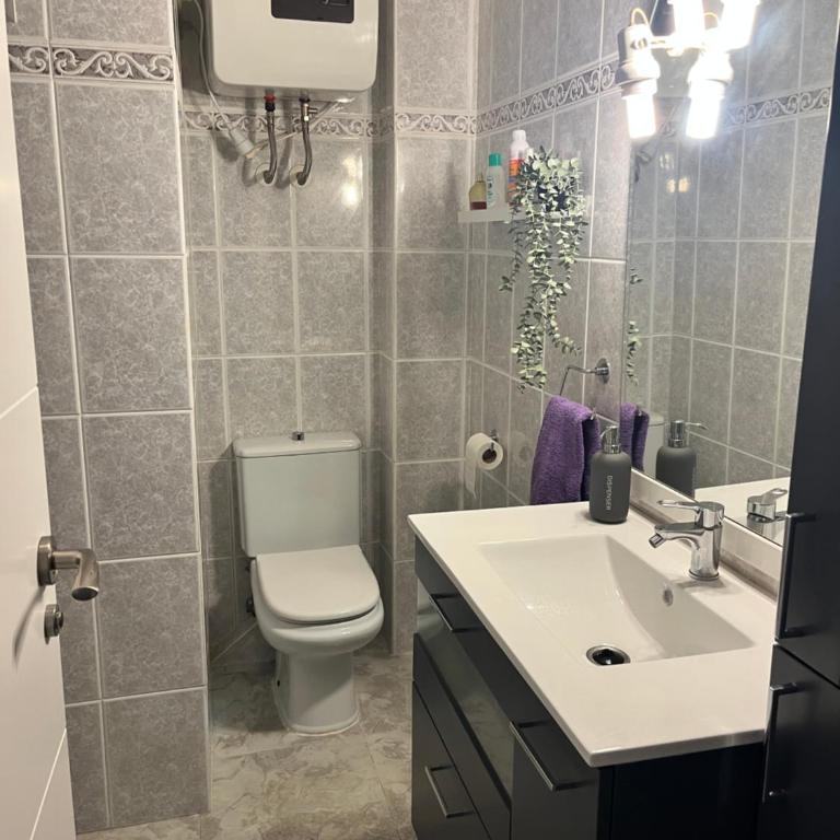 A 1 MINUTO DE LA PLAYA Alojamiento 2 habitaciones - Aire Acc y ascensor RECIEN REFORMADO! - Appartement 2 Chambres - 7