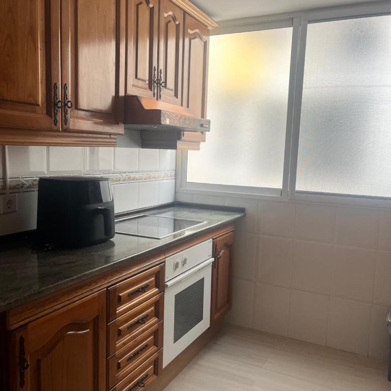 A 1 MINUTO DE LA PLAYA Alojamiento 2 habitaciones - Aire Acc y ascensor RECIEN REFORMADO! - Appartement 2 Chambres - 9