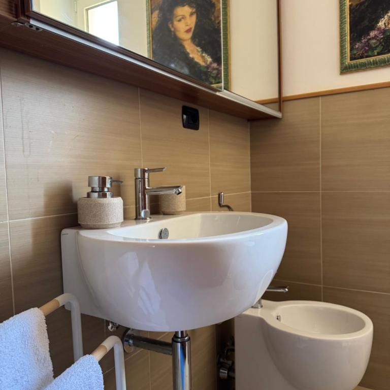 Maison Lumière - Modern Central Apartment - One-Bedroom Apartment - 9