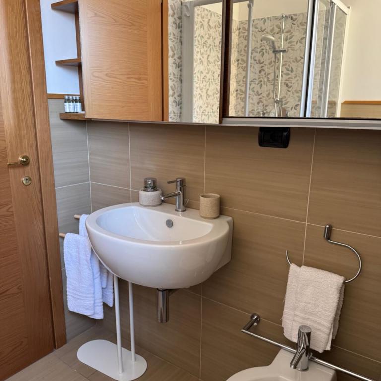Maison Lumière - Modern Central Apartment - One-Bedroom Apartment - 10