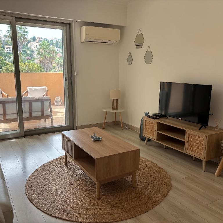 Studio piscine et parking proche Cannes - Estudio - 1