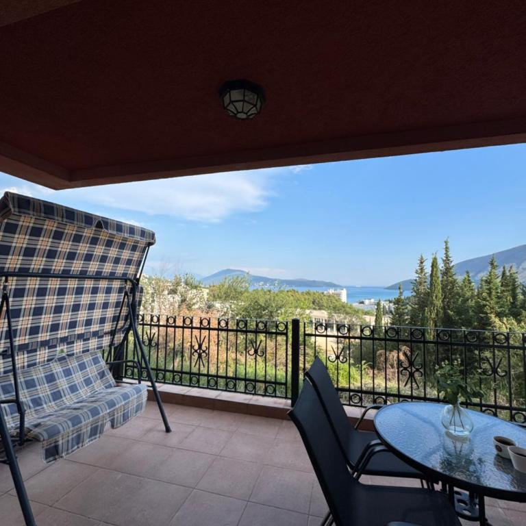 Bay View Apartment Herceg Novi with Terrace - Apartman sa 1 Spavaćom Sobom - 1
