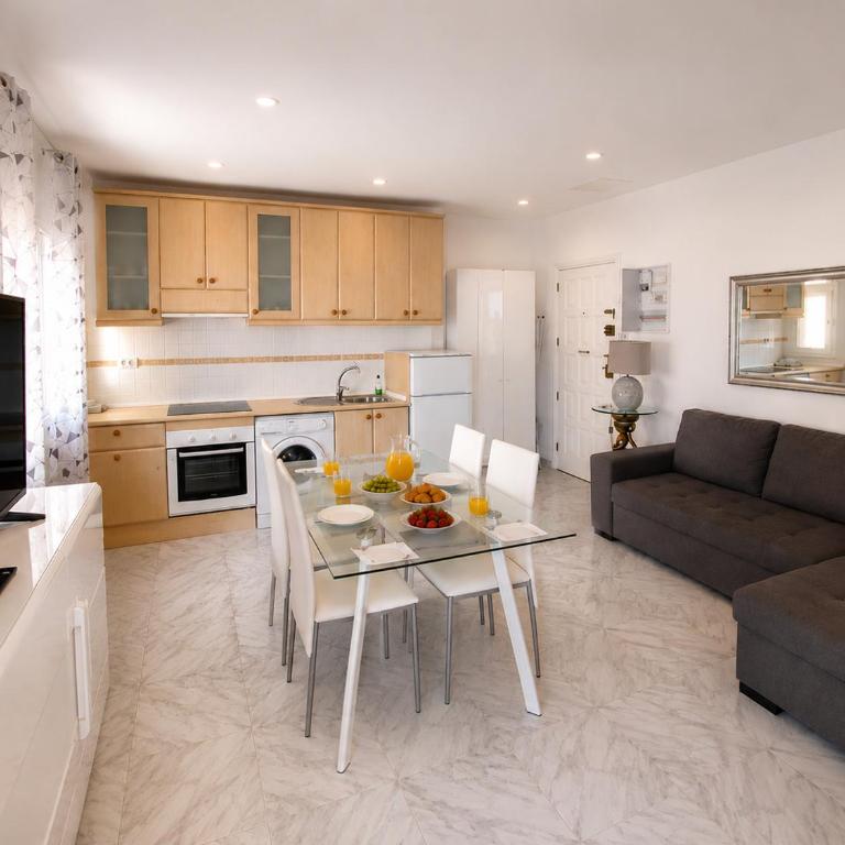 1 BR Sea View with Steps to Beach in Los Cristianos by Aqua Vista Tenerife - Apartamento de 1 dormitorio - 6