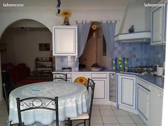 Loc MARSEILLAN Ville Maison 2ch calme - Maison 2 Chambres - 9