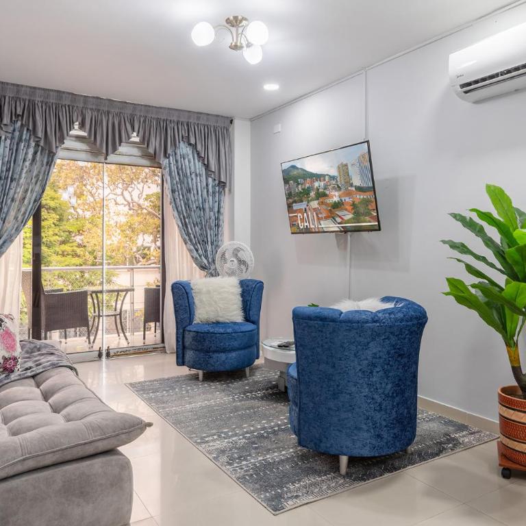 Home away from Home - Studio Apartment - 4