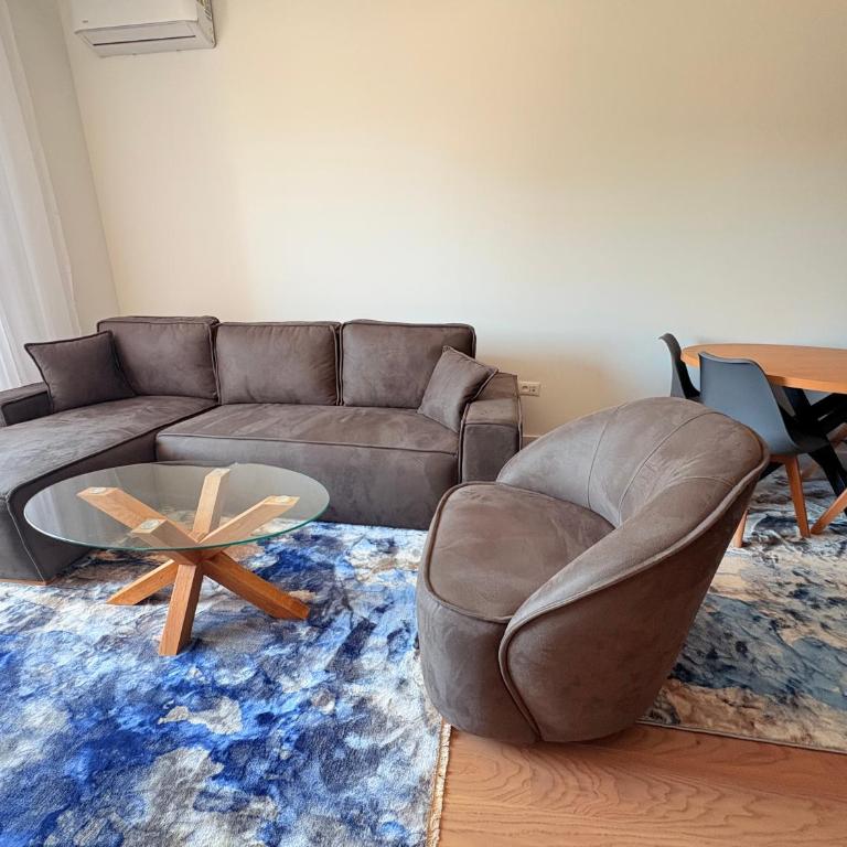 Luxury 2BR Sea View & Garage & Twin Towers Becici - Appartement 2 Chambres avec Terrasse et Vue sur la Mer - 2