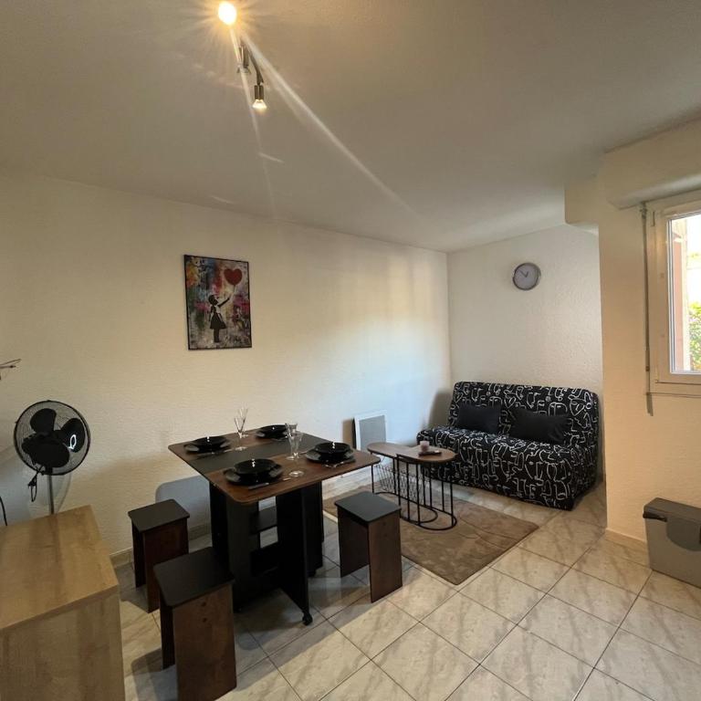 Studio avec piscine à 1km de la plage - One-Bedroom Apartment - 1