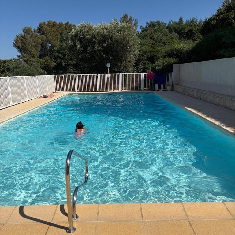 Studio avec piscine à 1km de la plage - One-Bedroom Apartment - 6
