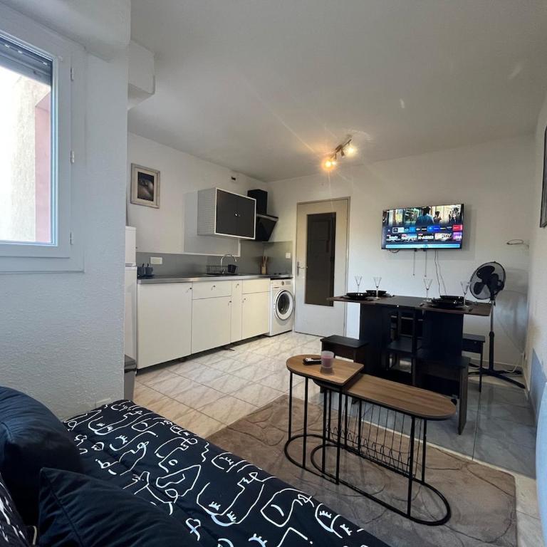 Studio avec piscine à 1km de la plage - One-Bedroom Apartment - 16