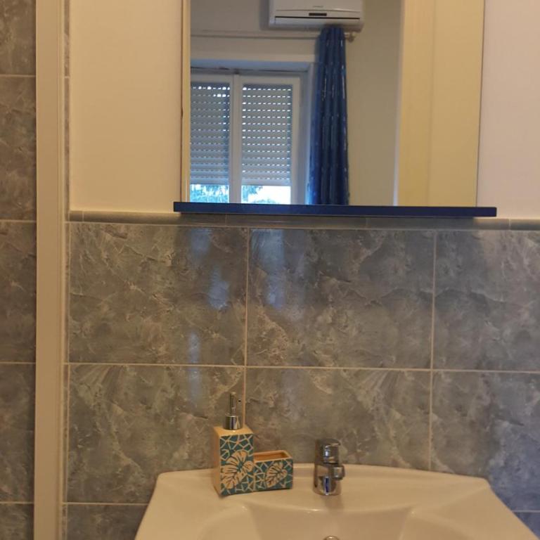 Domina Romae B&B - Camera Tripla con Bagno Privato - 17