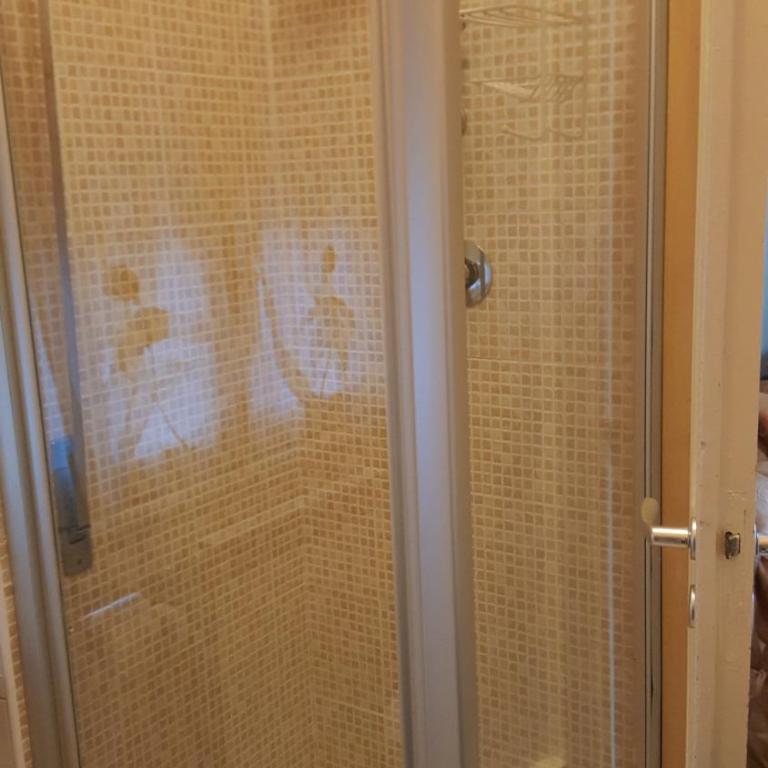 Domina Romae B&B - Camera Matrimoniale con Bagno Privato - 7