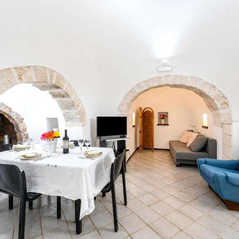 La Casa Sulla Roccia Trulli Pool - Happy Rentals - Vacation Home - 16