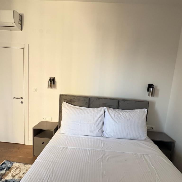 Luxury 2BR Sea View & Garage & Twin Towers Becici - Appartement 2 Chambres avec Terrasse et Vue sur la Mer - 29
