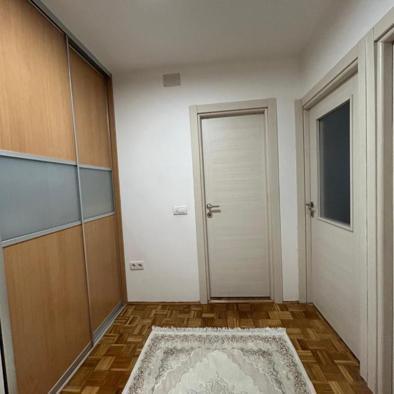 Lud double room apartment - Apartman sa 2 Spavaće Sobe - 3