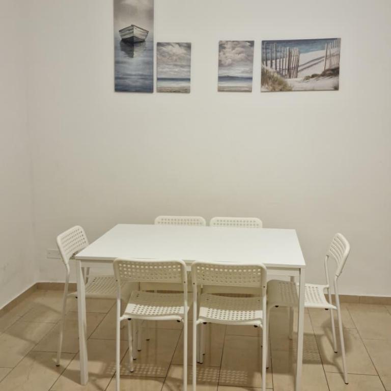 A piedi al mare 300m, zona servitissima - Apartment - 9