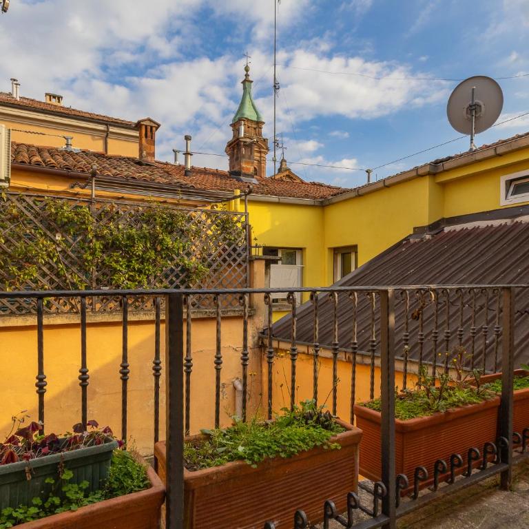 3 Terrazze e 2 Bagni nel Centro di Bologna - Appartamento con 2 Camere da Letto - 4