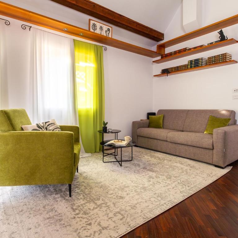 3 Terrazze e 2 Bagni nel Centro di Bologna - Appartamento con 2 Camere da Letto - 3