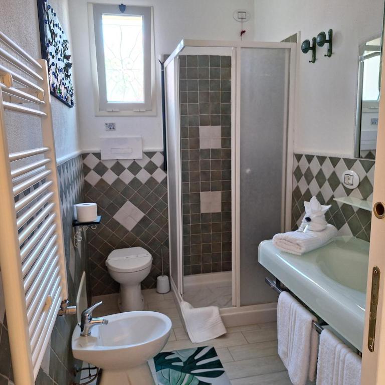 DolceMorfeo - Camera Matrimoniale/Doppia con Letti Singoli con Bagno Privato - 6