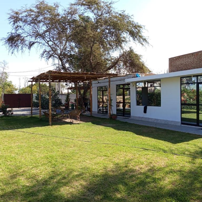 Casa Rústica - Three-Bedroom House - 1