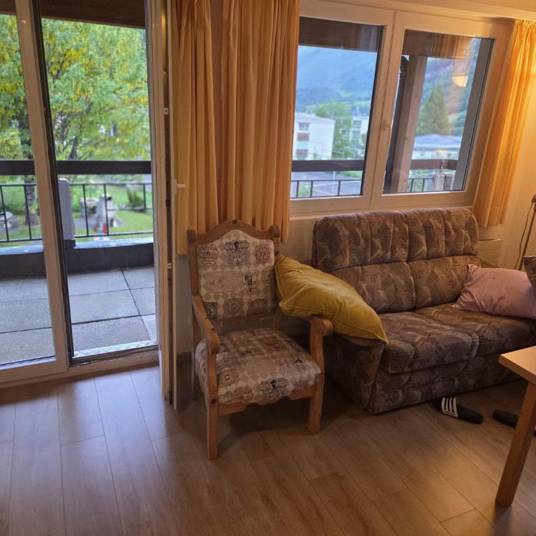 Schlossli-Le Petit Chateau - Apartment mit 3 Schlafzimmern und Aussicht - 11